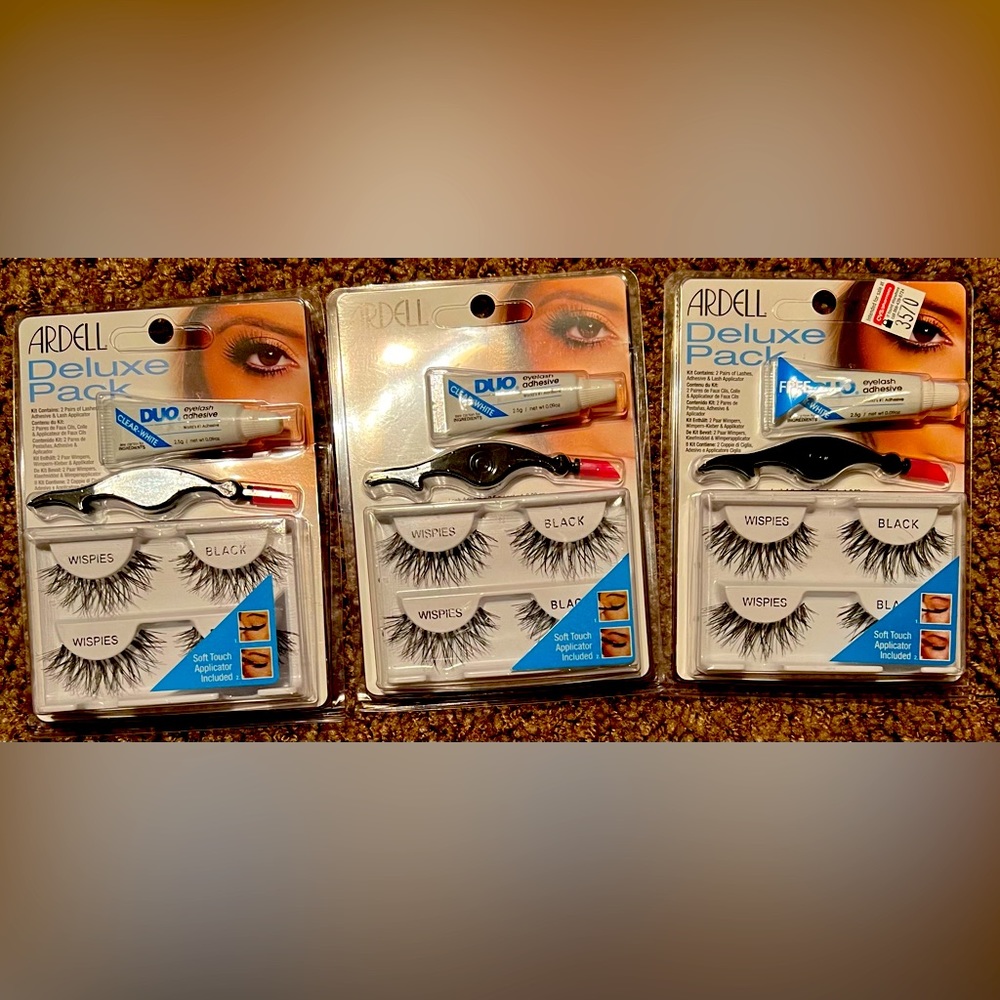 Eye lashes